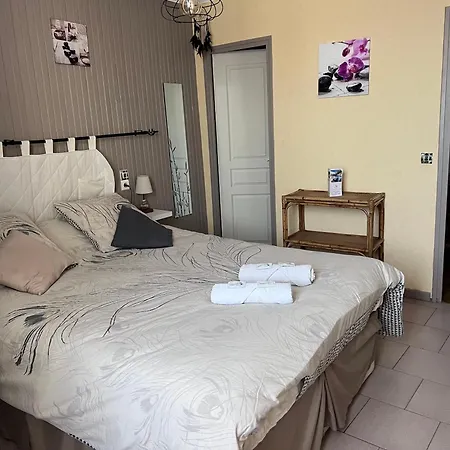 Domaine La Coquillade Проживание в семье Autignac (Herault)