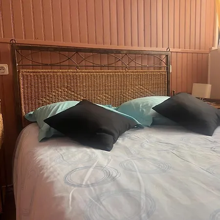 Проживание в семье Domaine La Coquillade *
